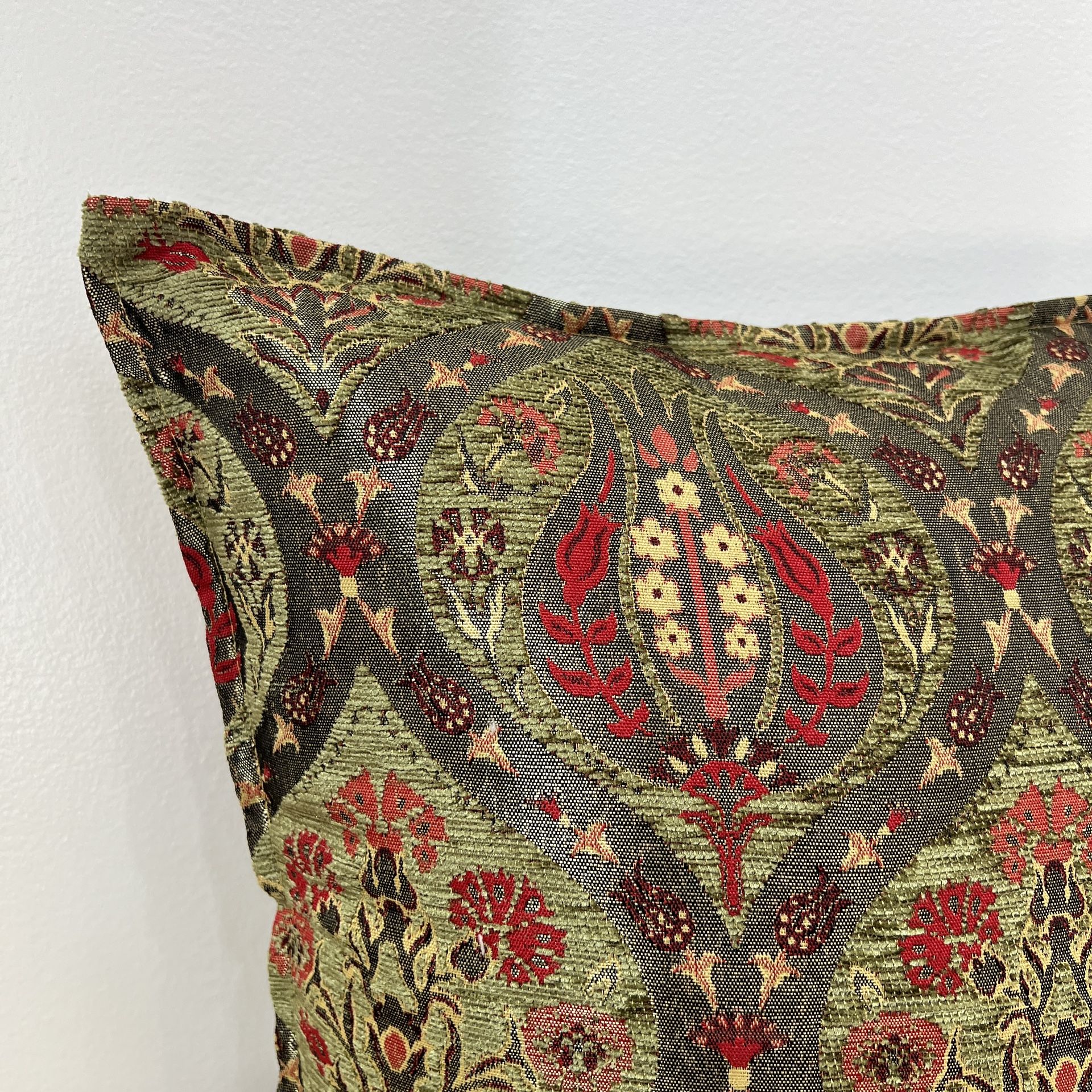 Green Turkish Kilim Pillow Case - photo 5