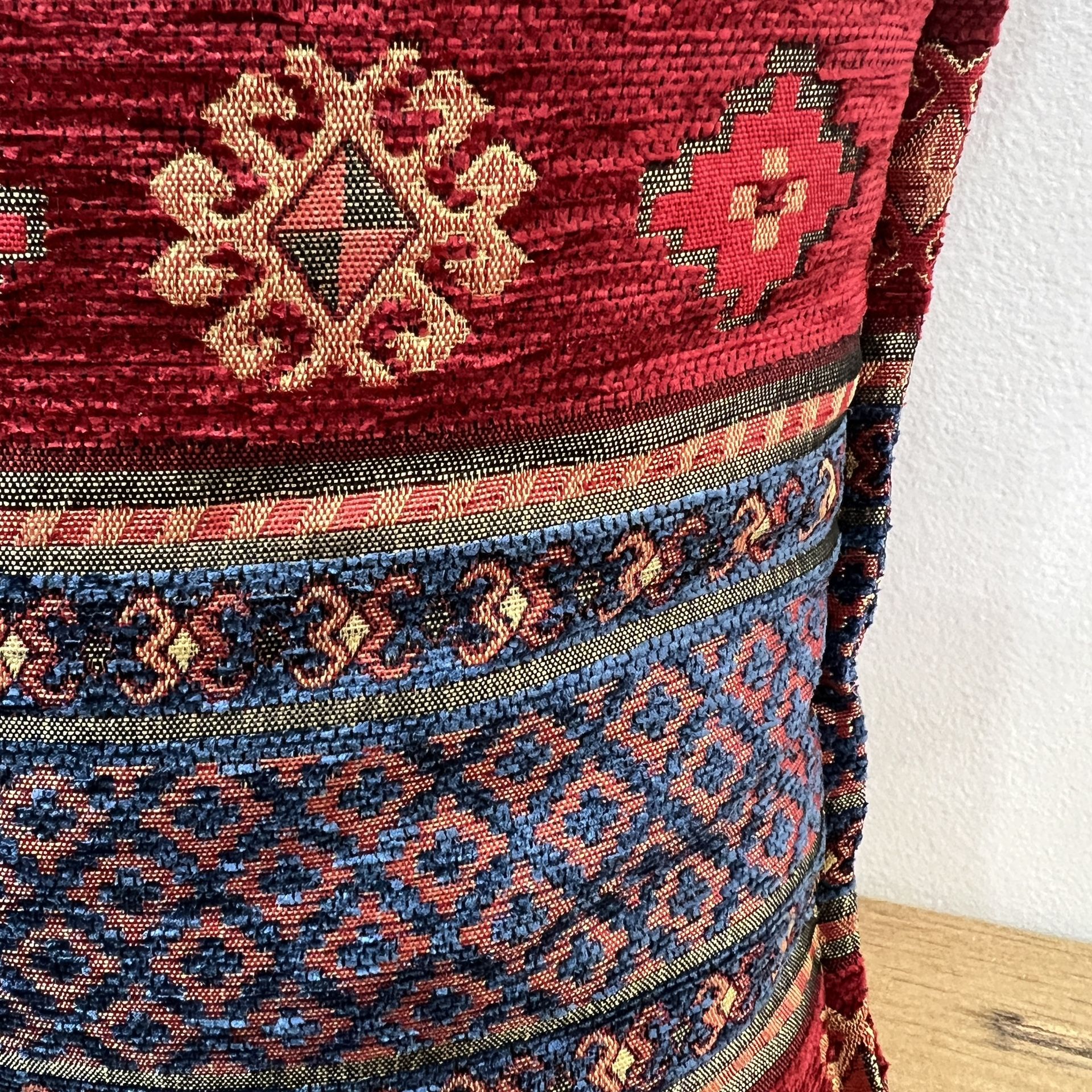 Chenille Kilim Pillow Cover: Boho Geometric Accent - photo 4