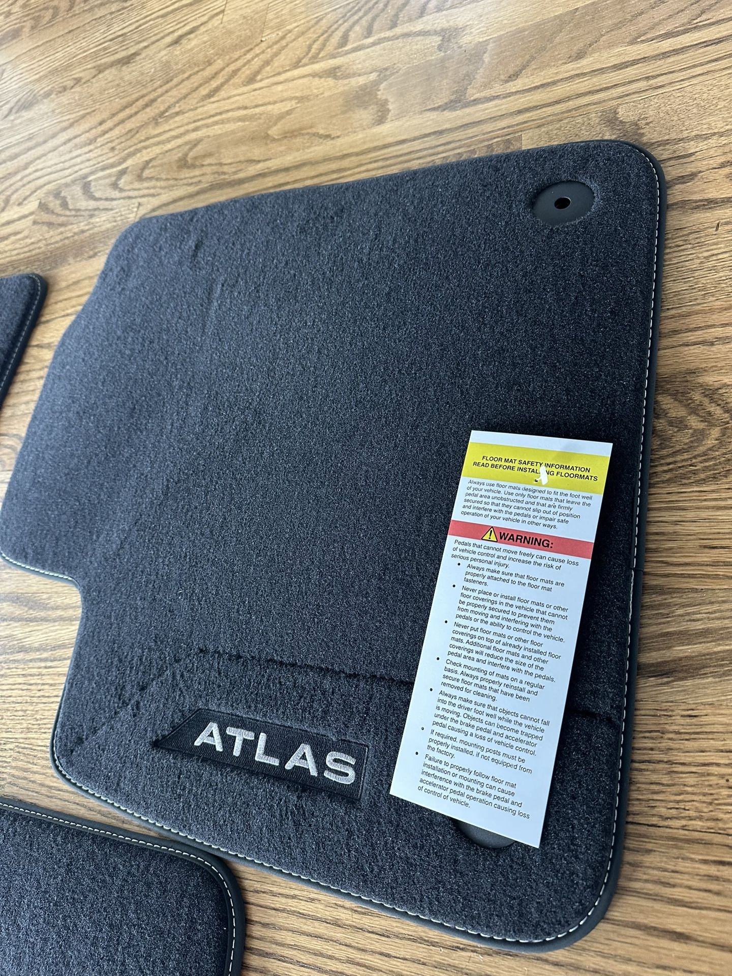 Volkswagen Atlas Mats (Original Brand New) - photo 4