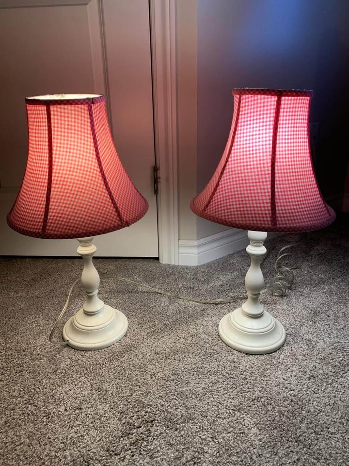 2 Table Lamps - photo 2