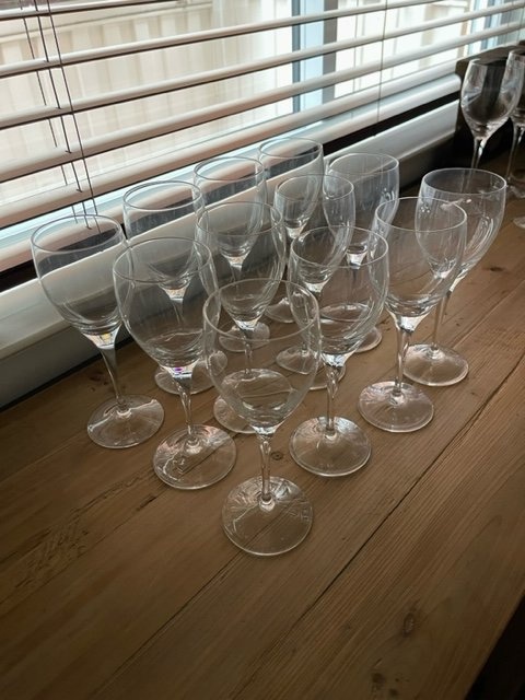 12 Crystal Claret Wine Glasses (Aura by Peill) - photo 2