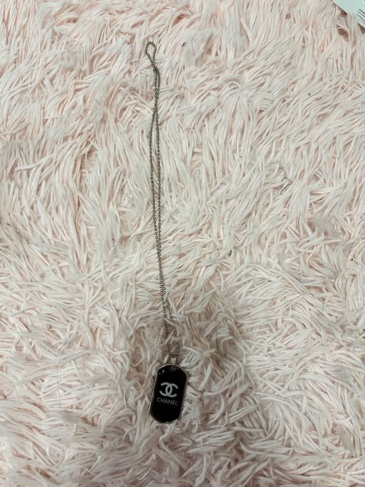 Dog tag necklace