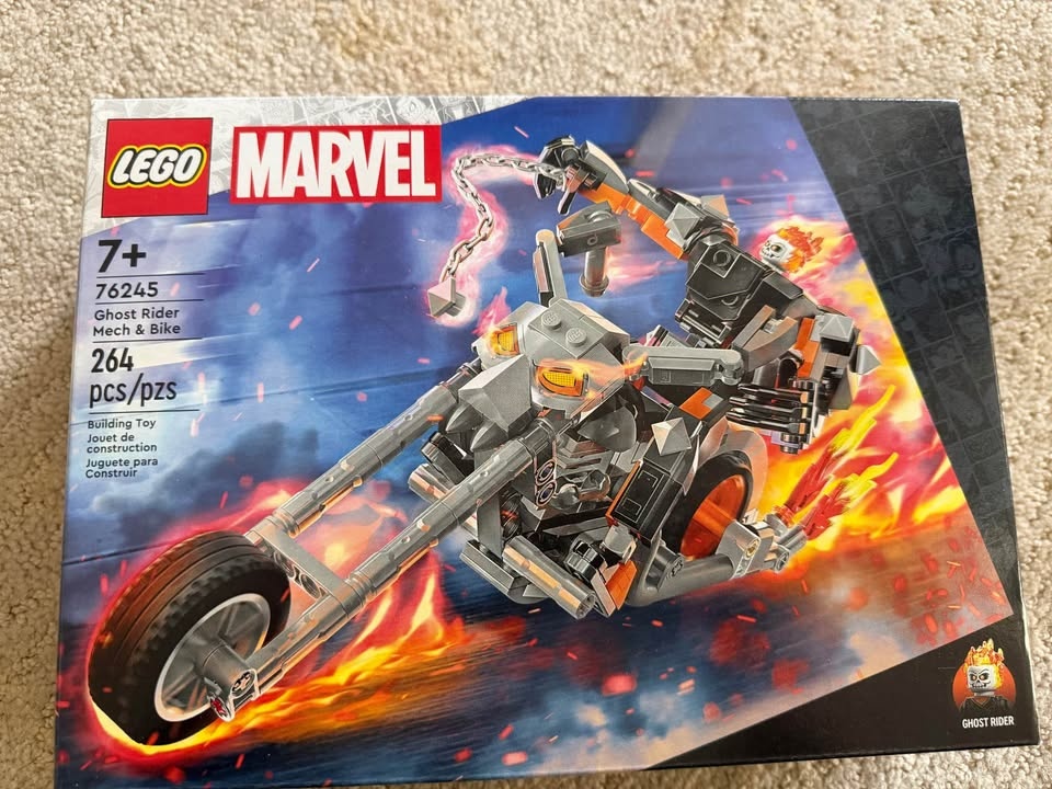 Lego 76245 Marvel Ghost Rider Mech and Bike - photo 4