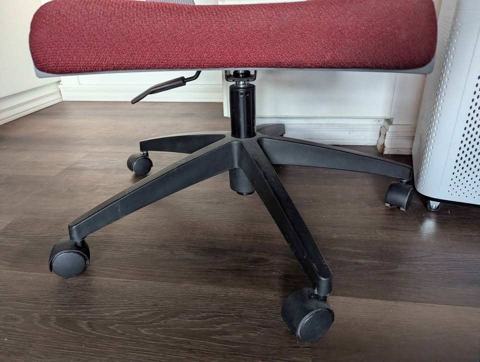 Desk chair - photo 2