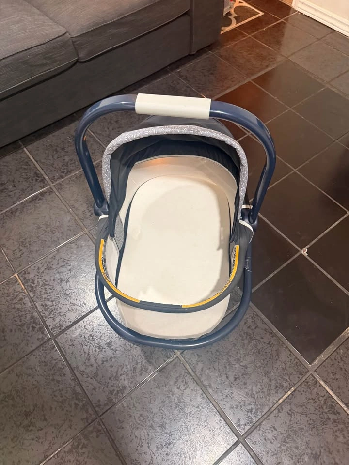 Bassinet - photo 2