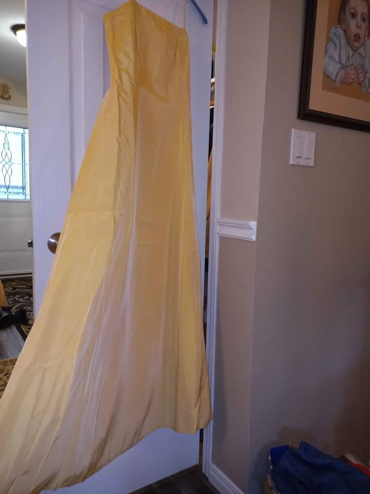Simple but Fancy Yellow Dress