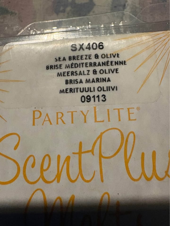 PartyLite Scent Plus Melts Sea Breeze & Olive - photo 2