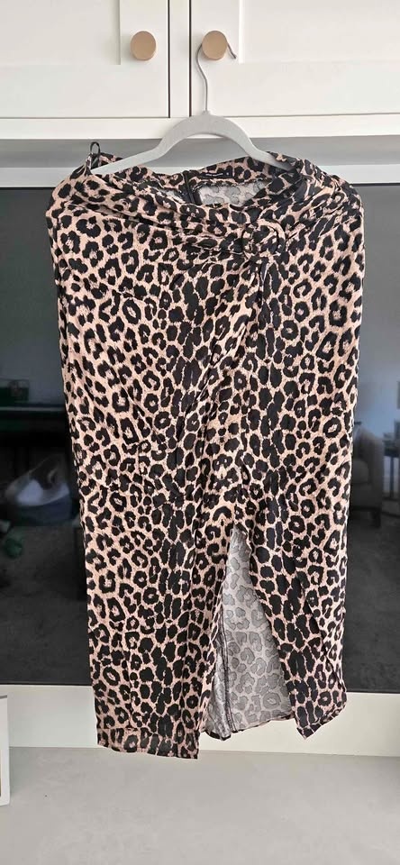 Leopard Print Maxi Skirt - Size Small