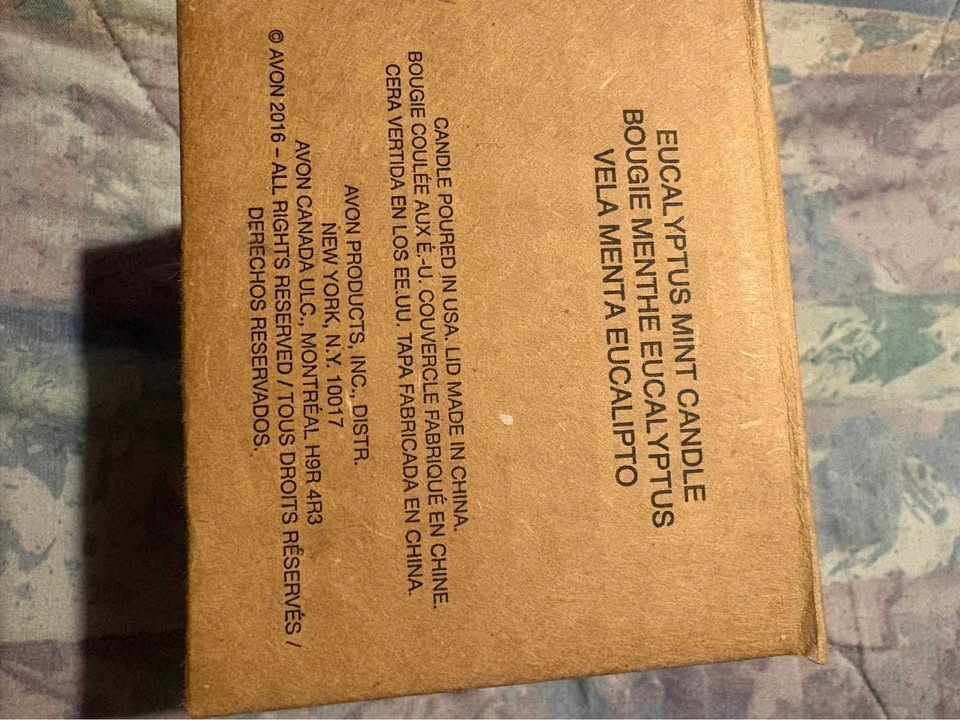 Avon Eucalyptus Mint 3-wick candle - photo 2