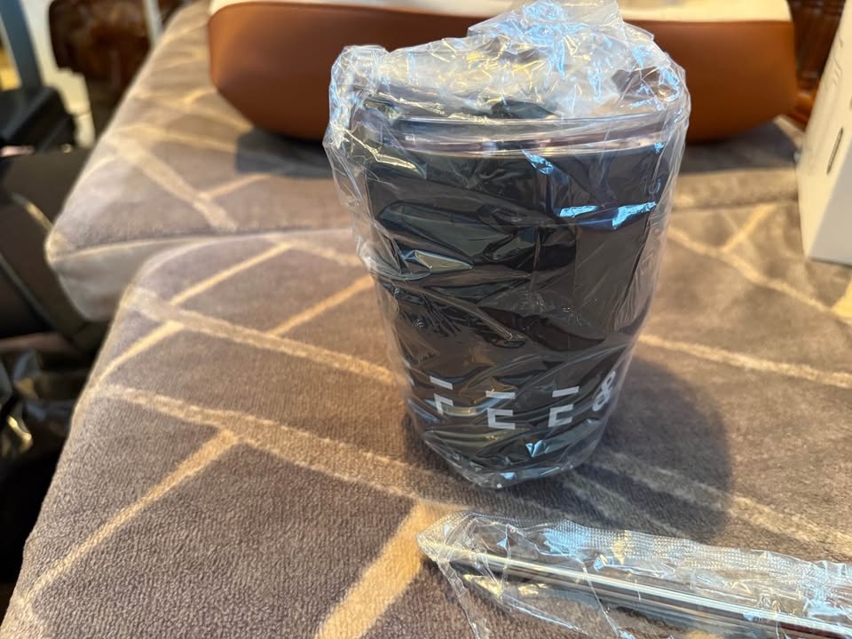 New Black Coffee & Tea Mug with Lid and Metal Straw - photo 2