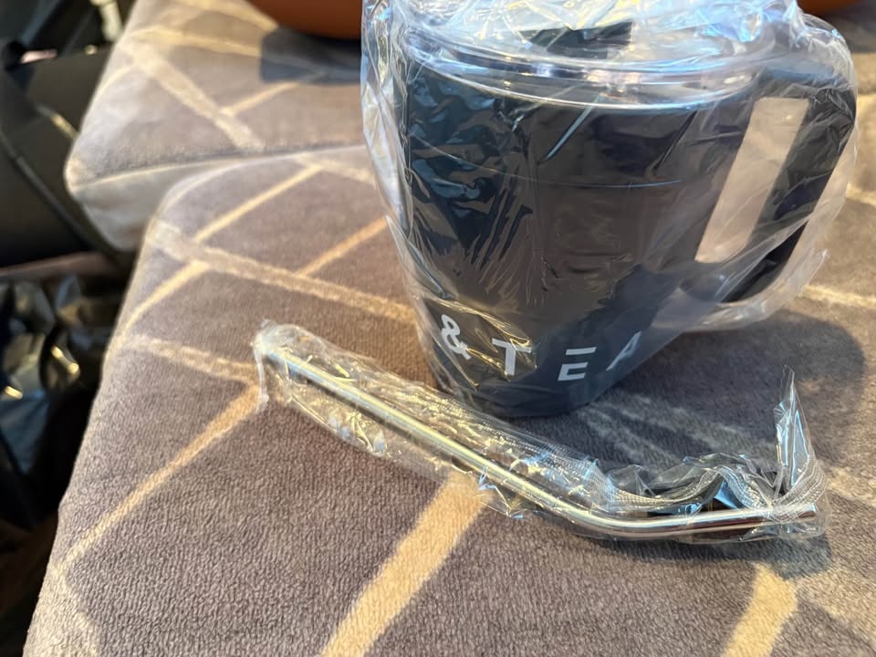 New Black Coffee & Tea Mug with Lid and Metal Straw - photo 3