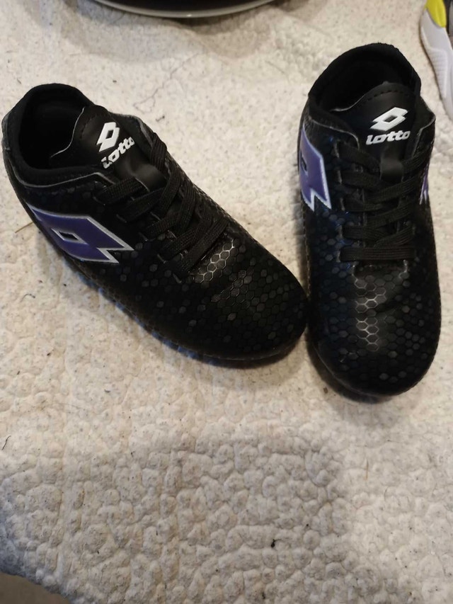 Toddler Girls Soccer Shoes - photo 2