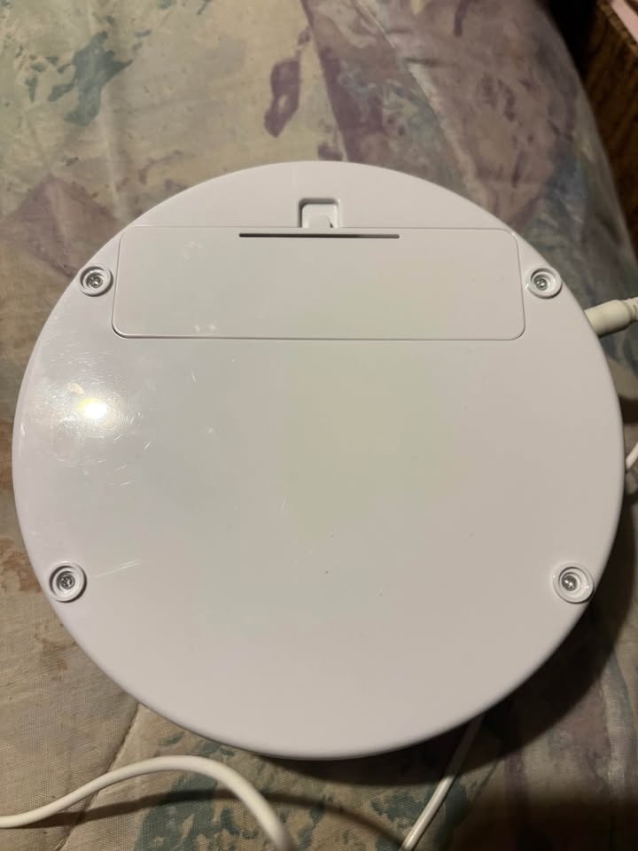 White LED Makeup Mirror with Storage Base USB Powered - photo 5