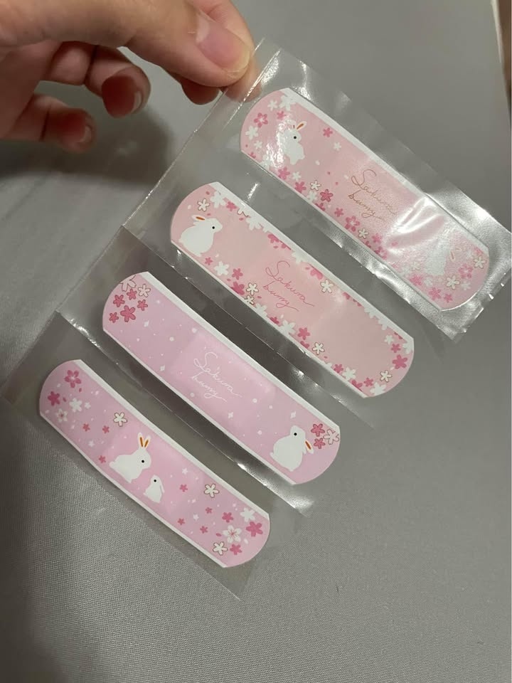 Kid’s Cartoon Band-Aid - photo 2
