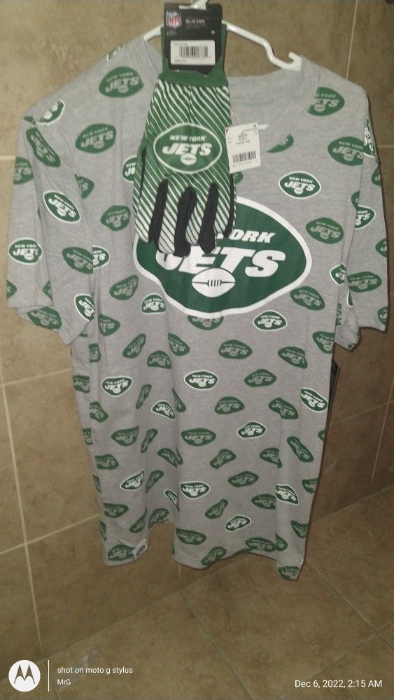 Jets Shirt and Gloves - NFL Authorized