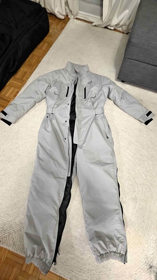 Men’s One-Piece Snow Suit – Waterproof & Very Warm
