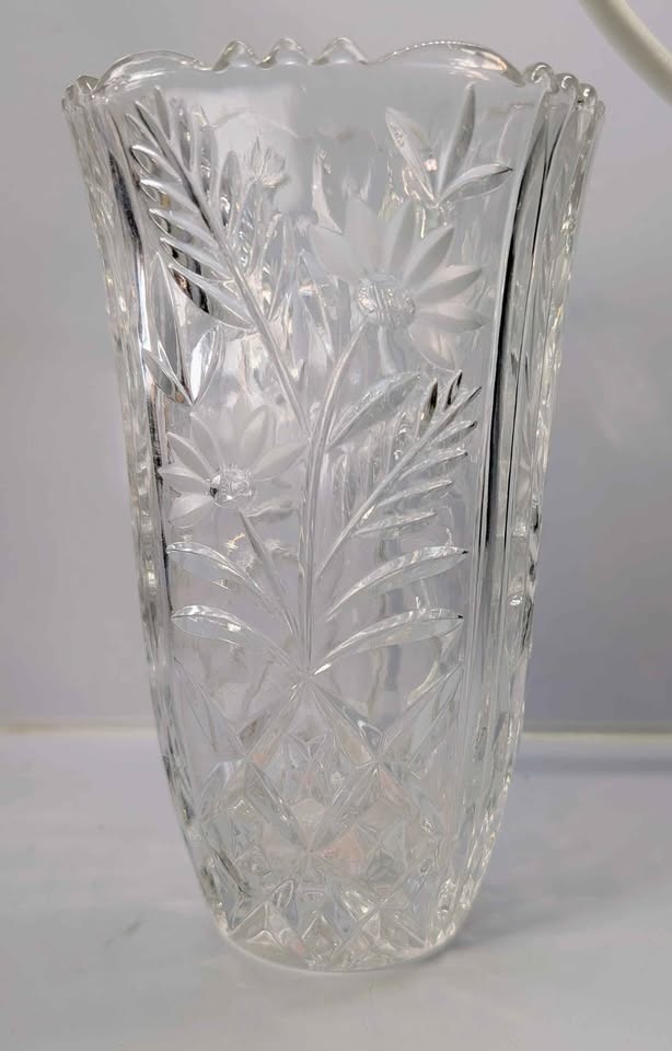 Vintage Stylesetter 24% Lead Crystal Vase, 7 inches - photo 2