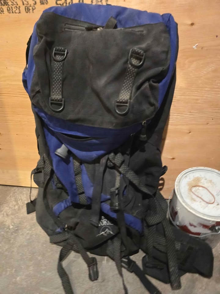 70L Hiking Backpack - photo 2