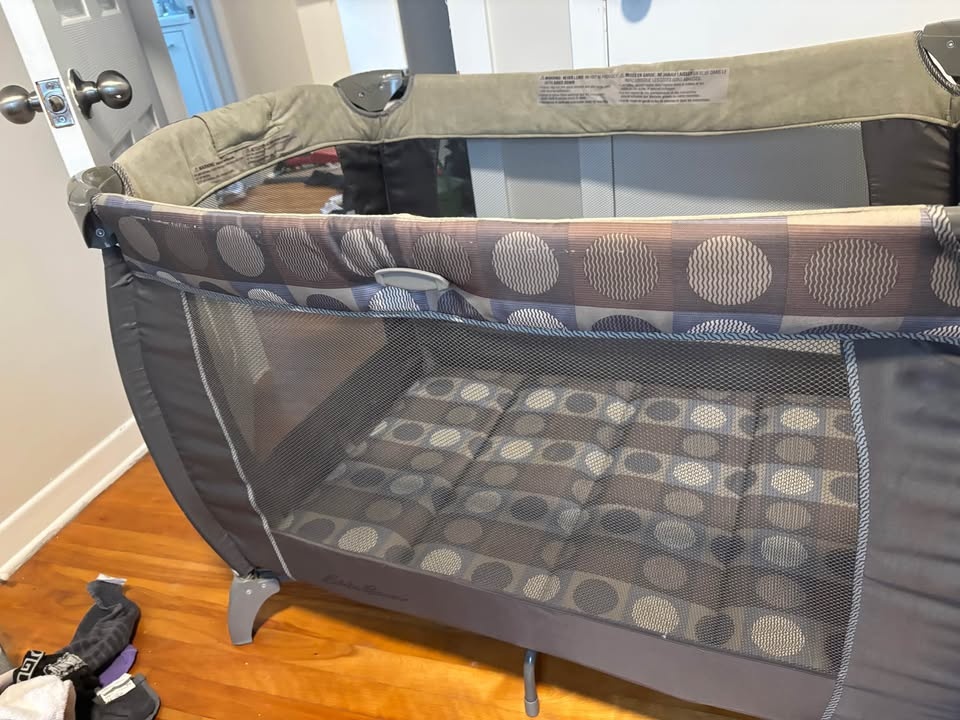 Eddie Bauer Bassinet and Pack n Play