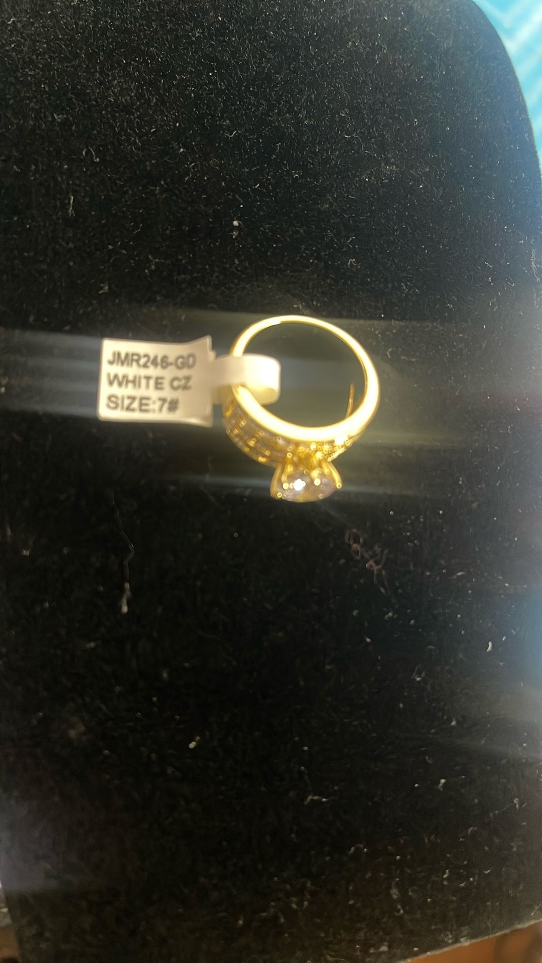 WHITE CZ SIZE 7 RING