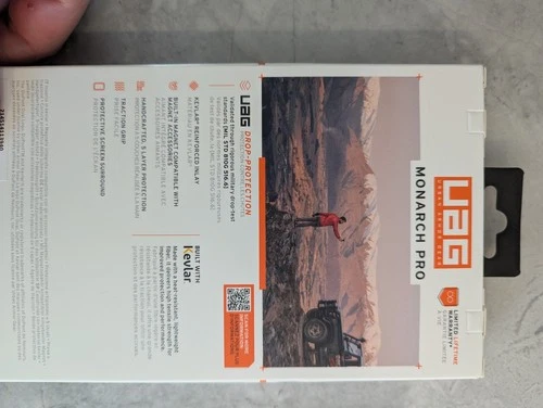 UAG Monarch Pro Samsung Galaxy S26+ Case (Kevlar Black/Red) - photo 3