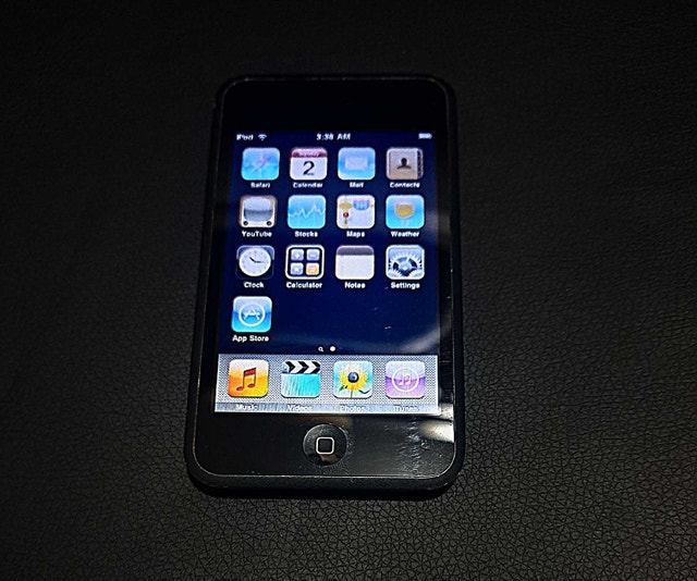 iPod Touch 1st Gen 8GB