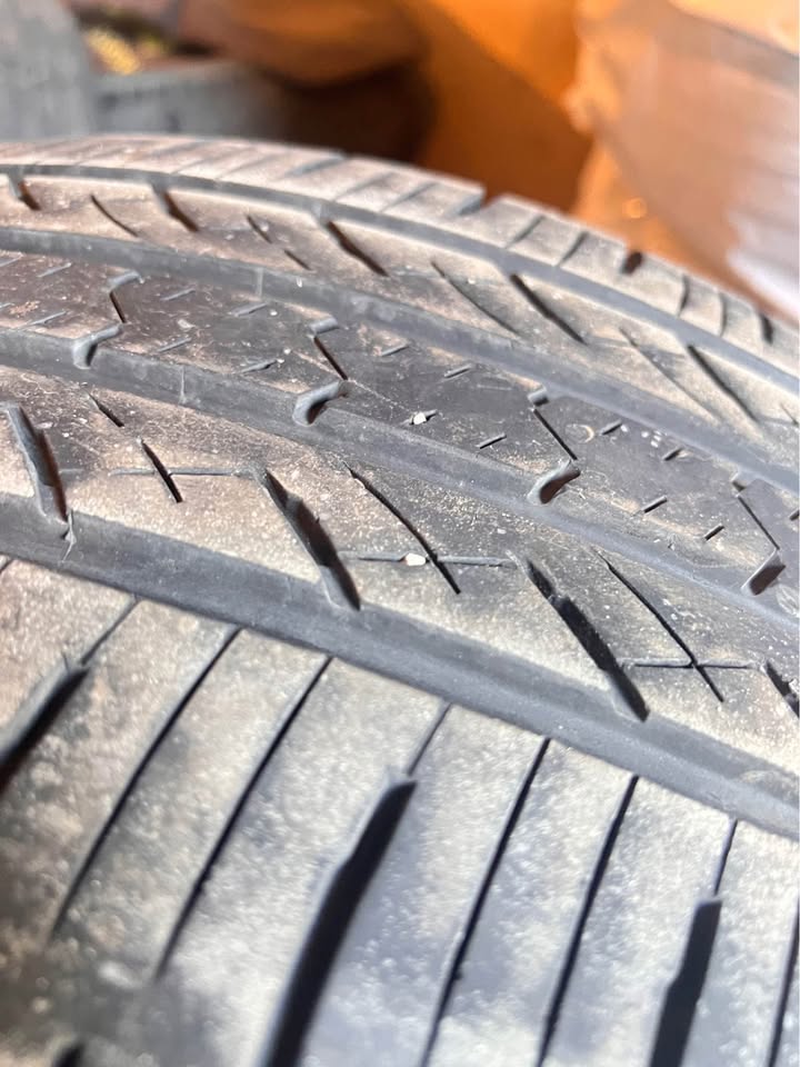 Good condition 1 Tire Open Country Toyo A39-235/55/19 - photo 4