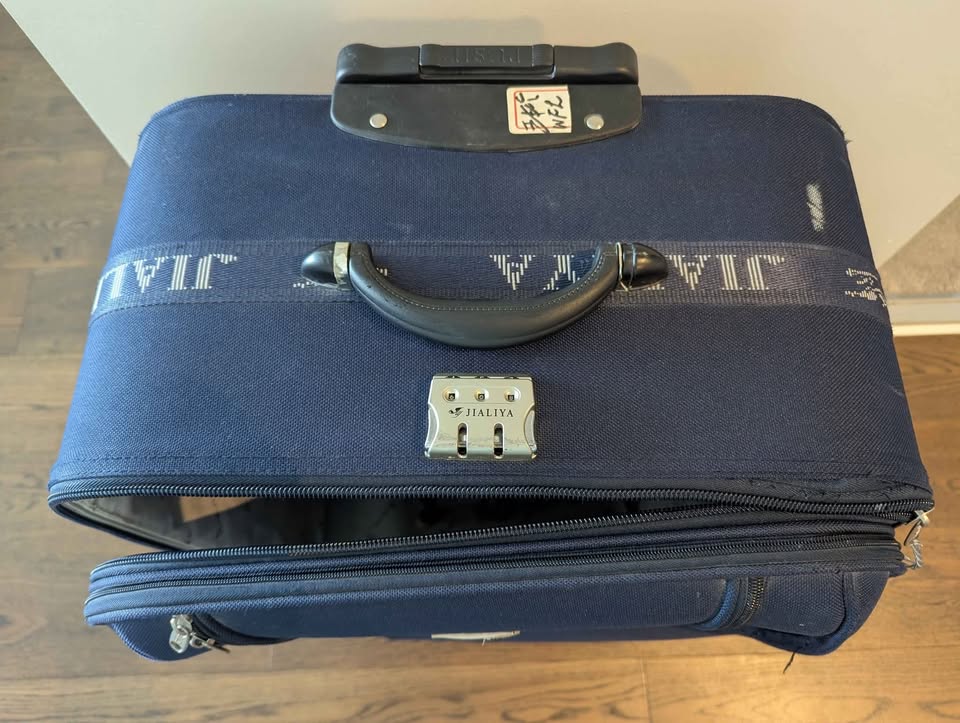 Full size check-in suitcase - photo 2