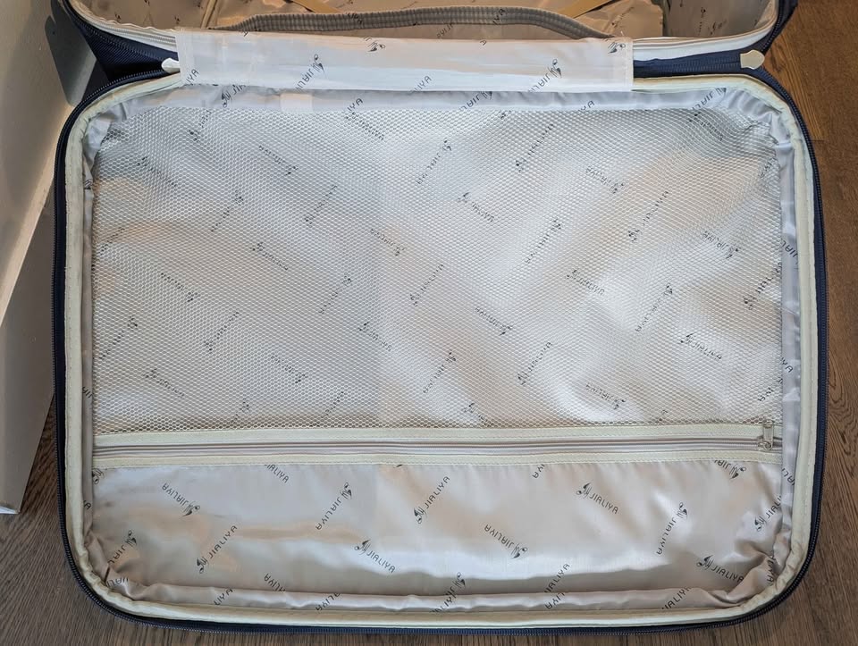 Full size check-in suitcase - photo 3