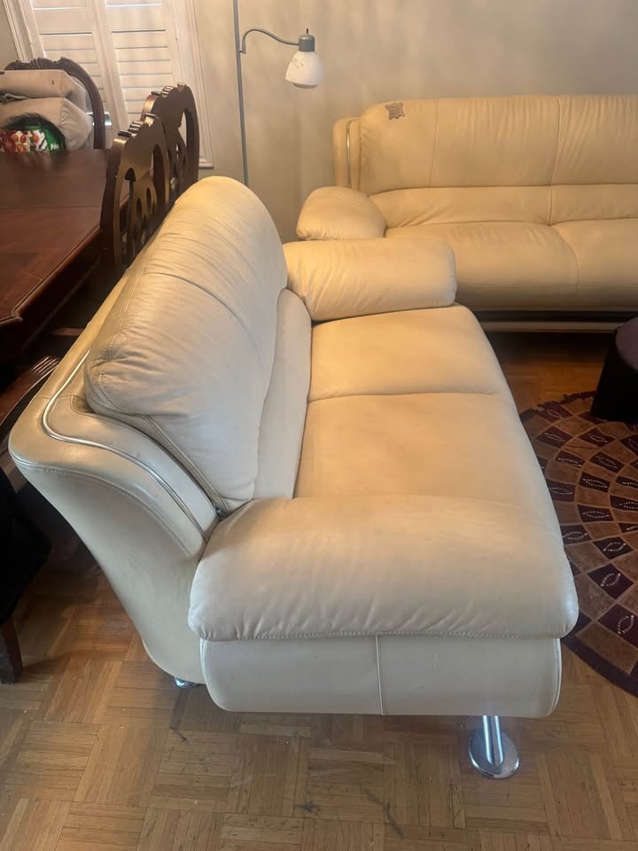 Modern Cream Leather Sofa Set - 3 Piece - Excellent Condition - photo 4