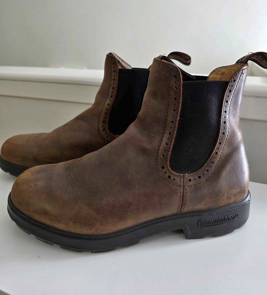 Blundstone High Top Chelsea Boots