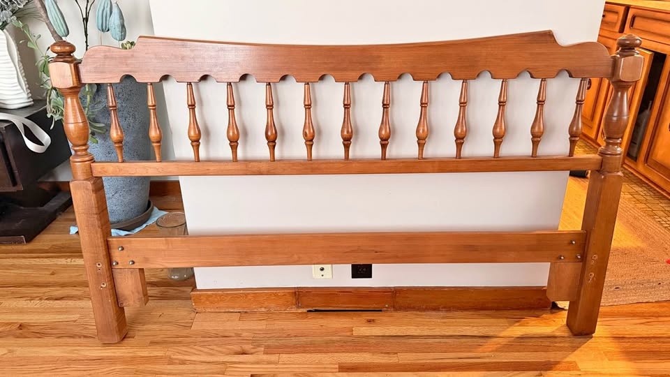Solid Wood Vintage Roxton Queen Headboard – Made in Canada