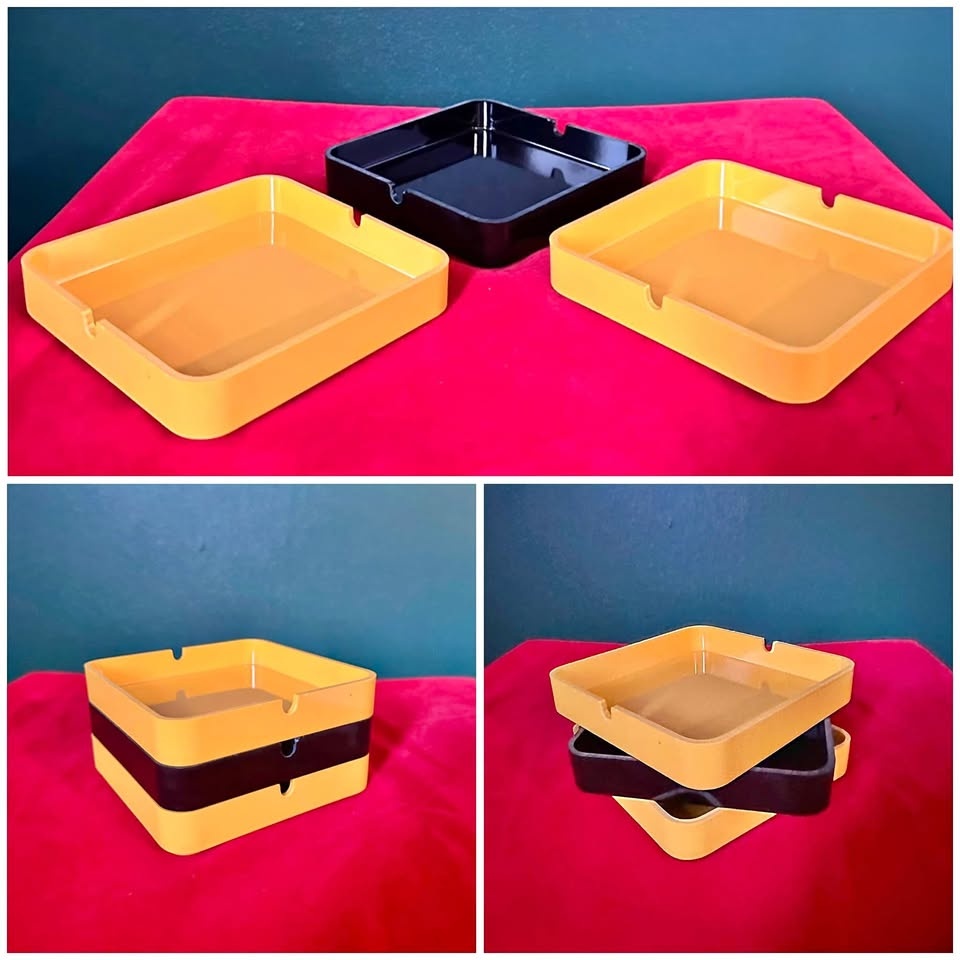 Vintage Italian Nuova Mebel Plastic Stacking Ashtrays (Set of 3)