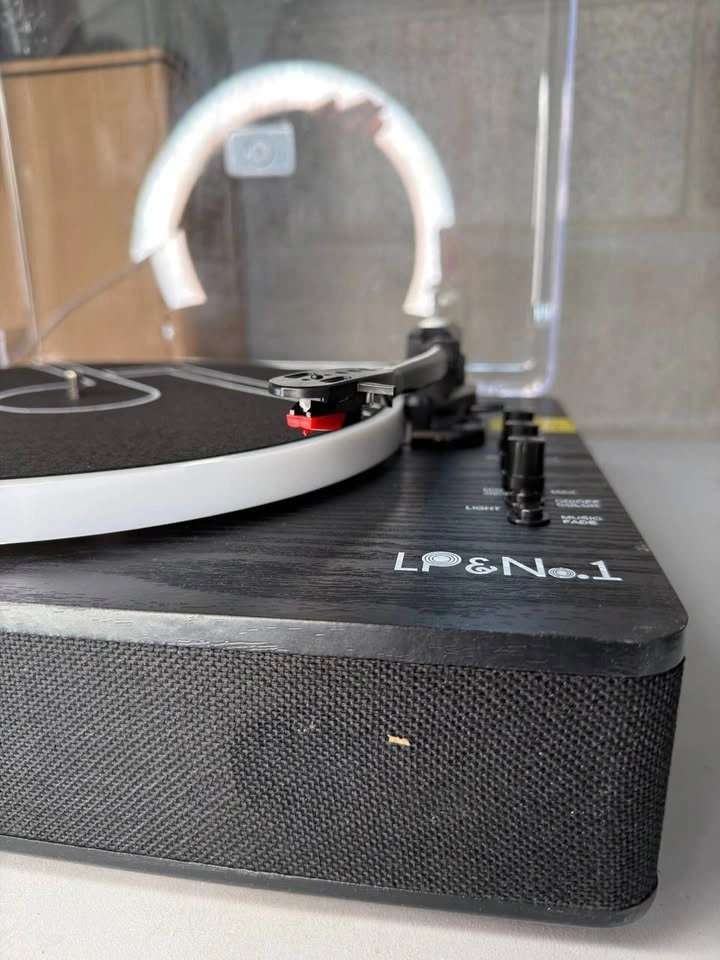 LP&No.1 Record Player with Built-in Stereo Speakers - photo 3