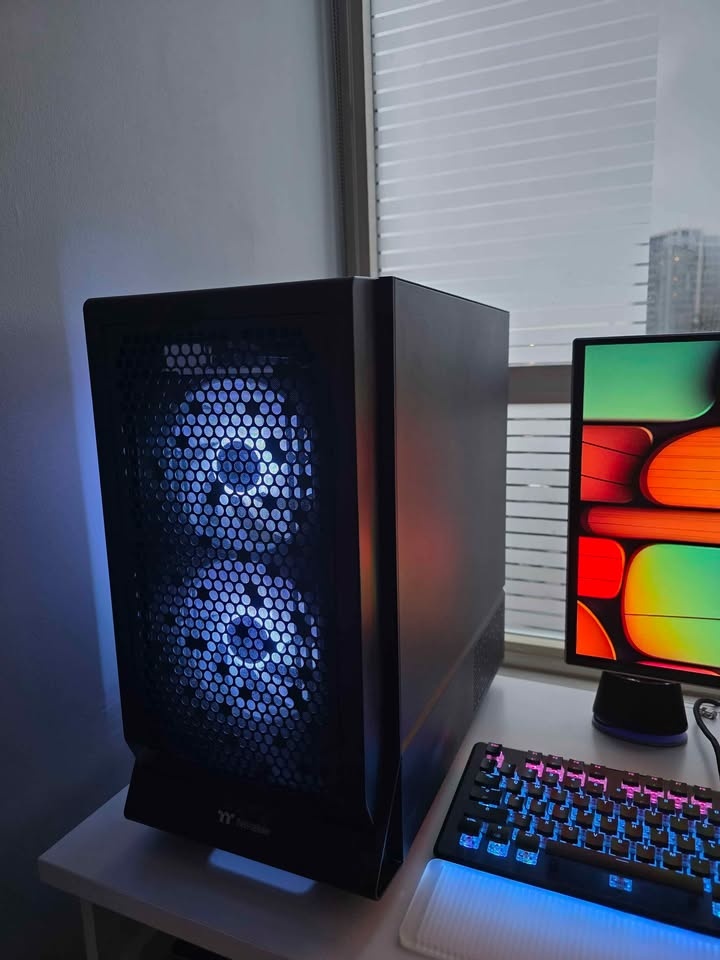 High end custom build 9070XT gaming desktop. - photo 3