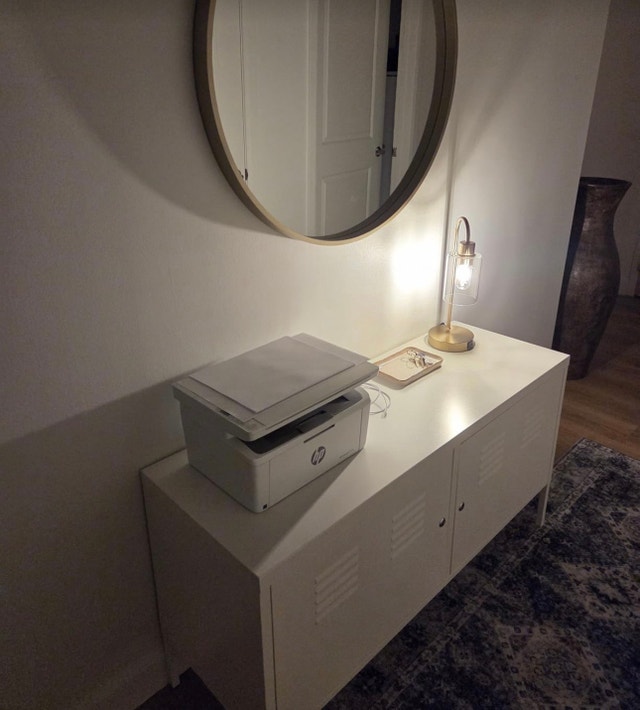 This lamp is giving you the lighting you need. - photo 2