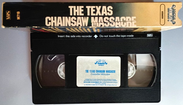 The Texas Chainsaw Massacre VHS - photo 3