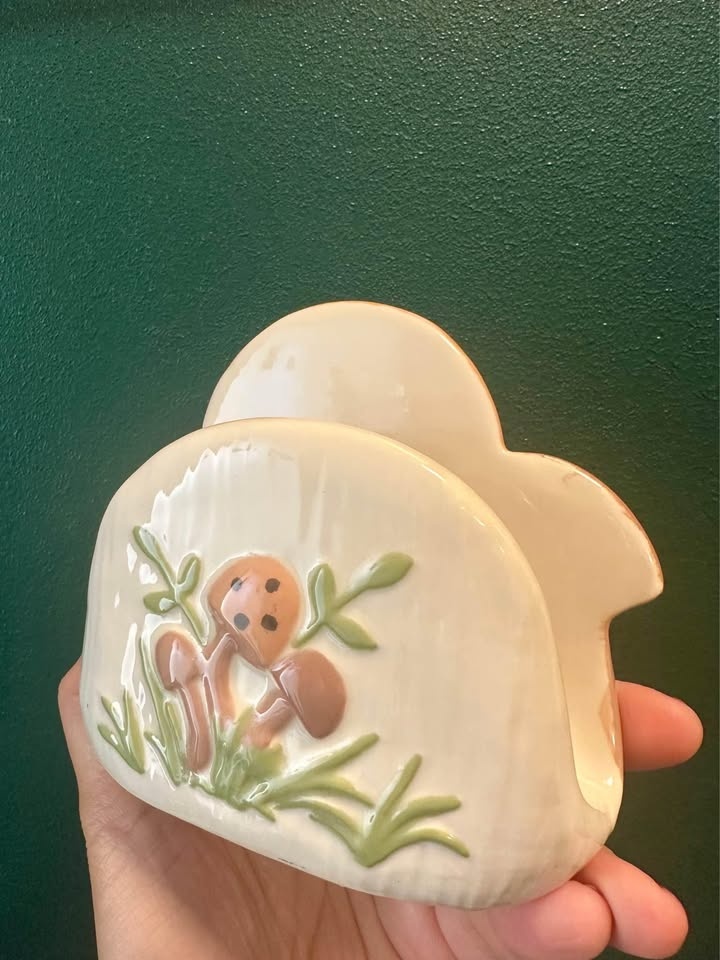 Vintage Ceramic Mushroom Napkin Holder - photo 4