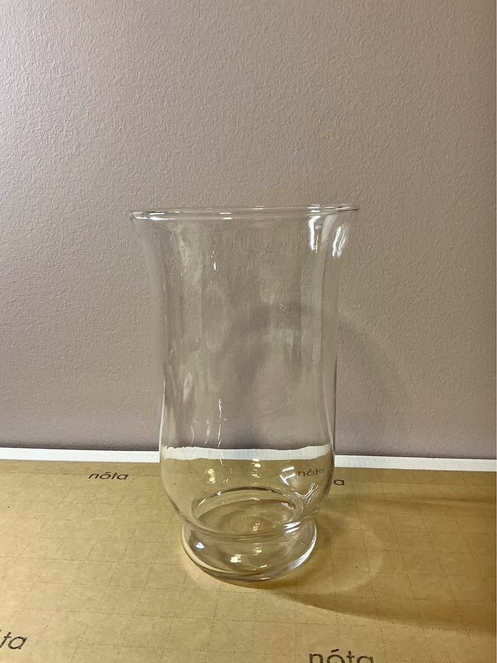 Wide mouth vase