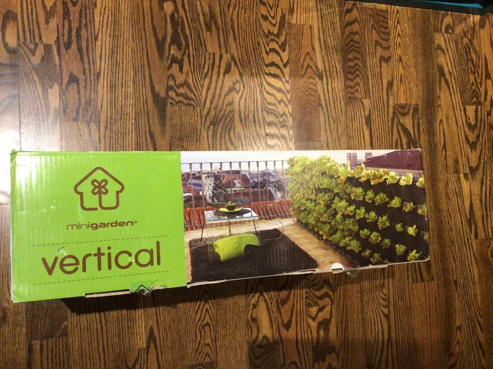 Mini vertical garden - photo 2