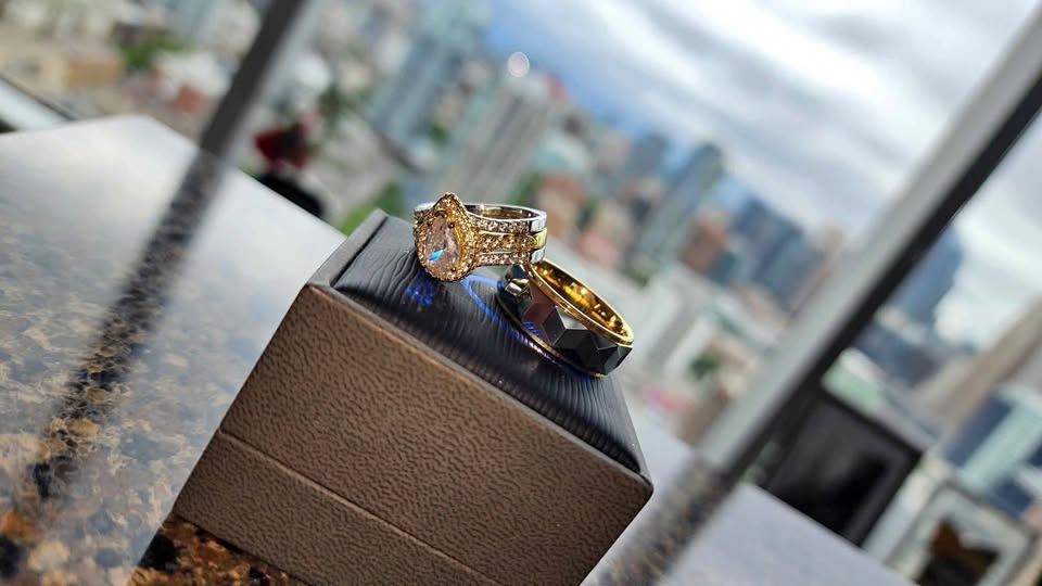 Wedding ring/band