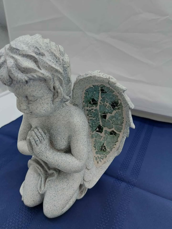 Mosaic Resin Angel Figurine - photo 3