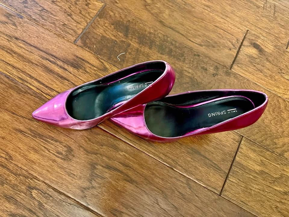 Call it Spring metallic pink Size 8 Heels
