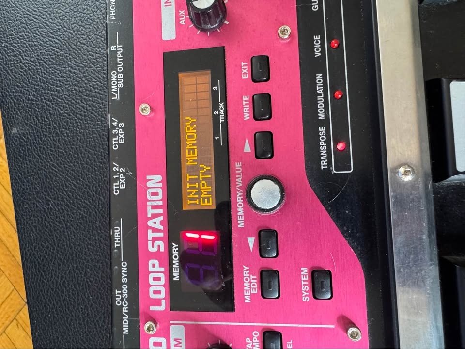 Boss RC-300 loop station - photo 2