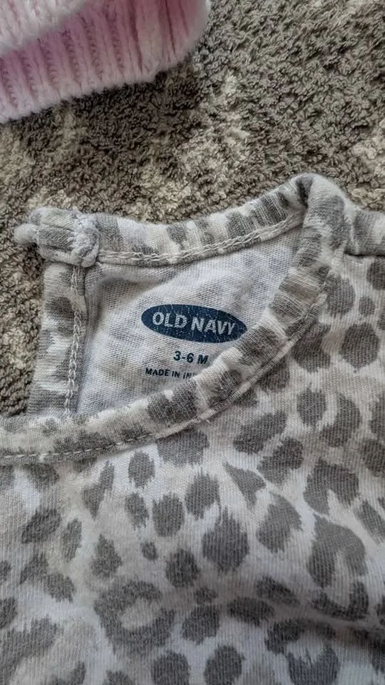 Baby Girl size 3-6 bundle image indicator(4)