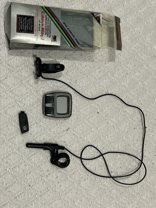 Cateye Mitty2 wired cycle computer