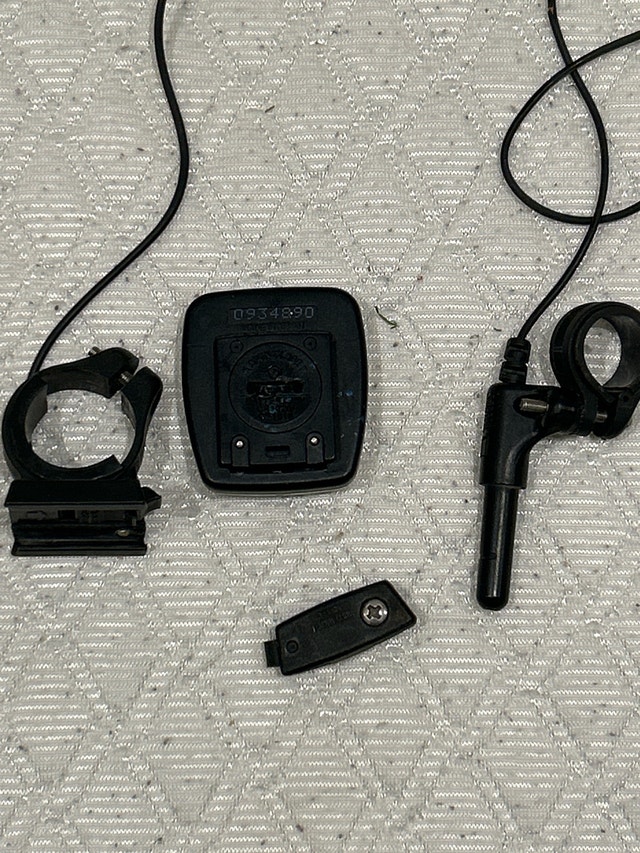 Cateye Mitty2 wired cycle computer - photo 3