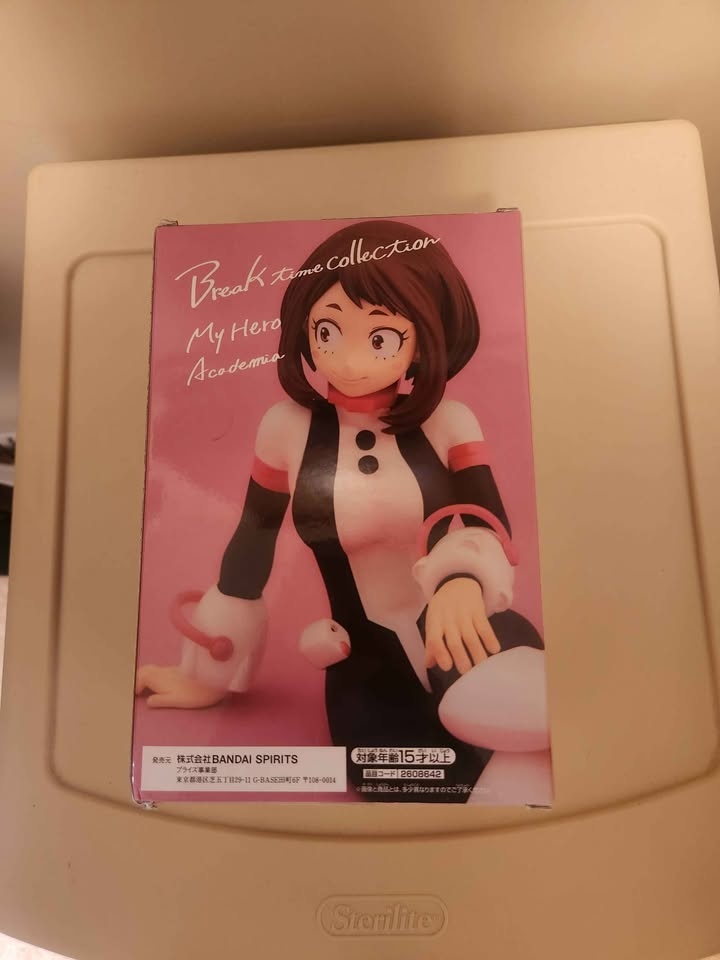 Uraraka Figure - photo 3