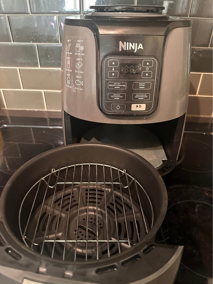 Ninja Air Fryer - photo 4