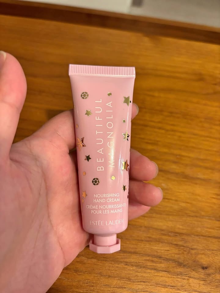 Estée Lauder Beautiful Magnolia Nourishing Hand Cream 30ml